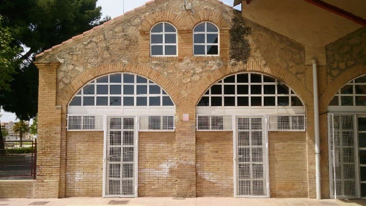 Proyecto de policarbonato compacto