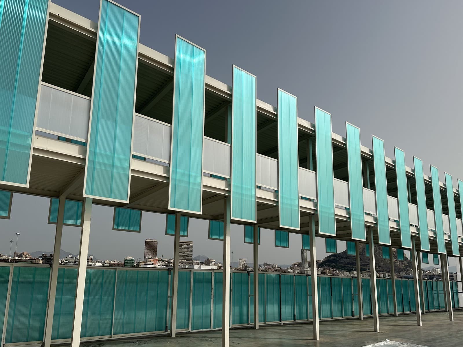 Obra puerto alicante con sistema modular 40 mm